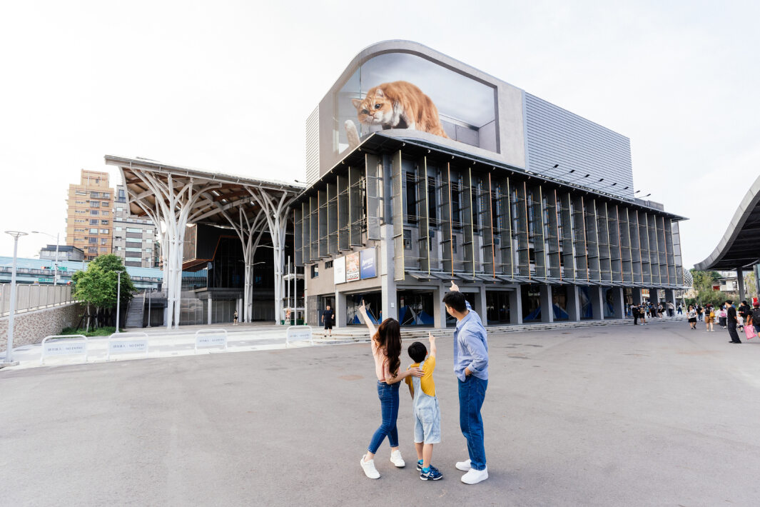 【智崴資訊】ALED無縫拼接先進顯屏技術 啟動全臺首座Aniverse漫遊者實境體感基地